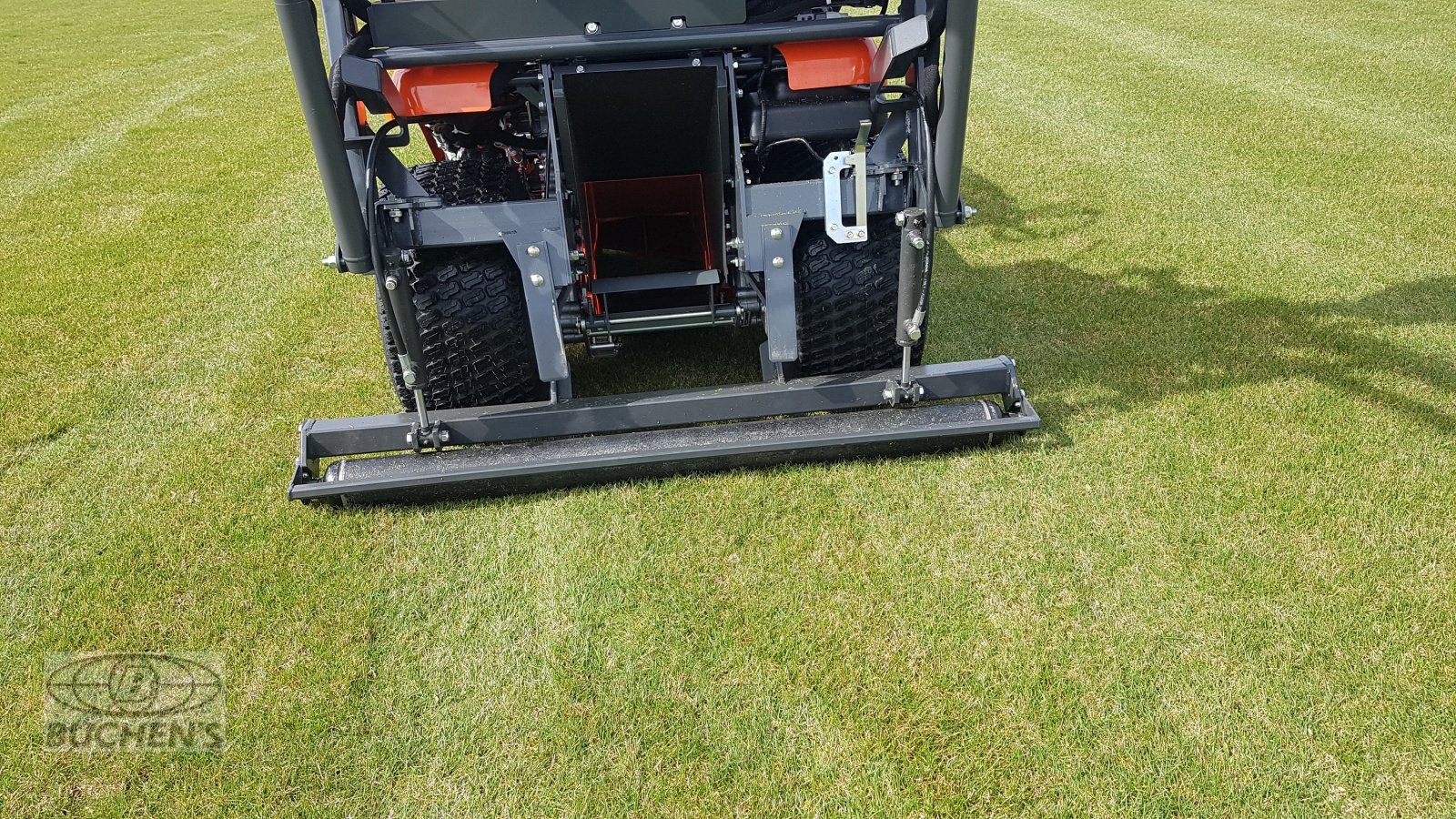 Rasentraktor des Typs Kubota G261-HD Sportplatzmäher, Neumaschine in Olpe (Bild 14)