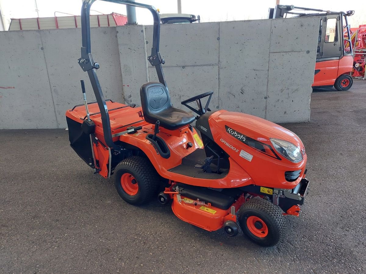 Rasentraktor des Typs Kubota GR 1600 II, Neumaschine in Bergheim (Bild 1)