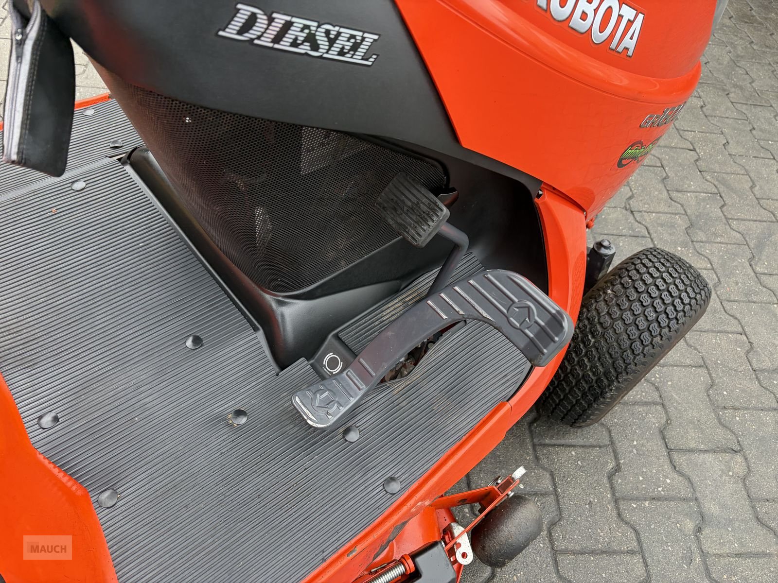 Rasentraktor typu Kubota GR 1600 nur 300h DIESEL, Gebrauchtmaschine v Burgkirchen (Obrázek 7)