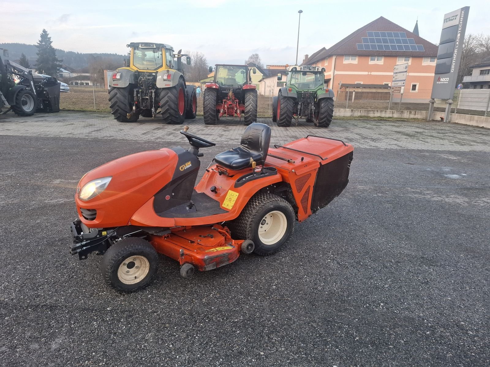 Rasentraktor tip Kubota GR 2120, Gebrauchtmaschine in Saxen (Poză 2)