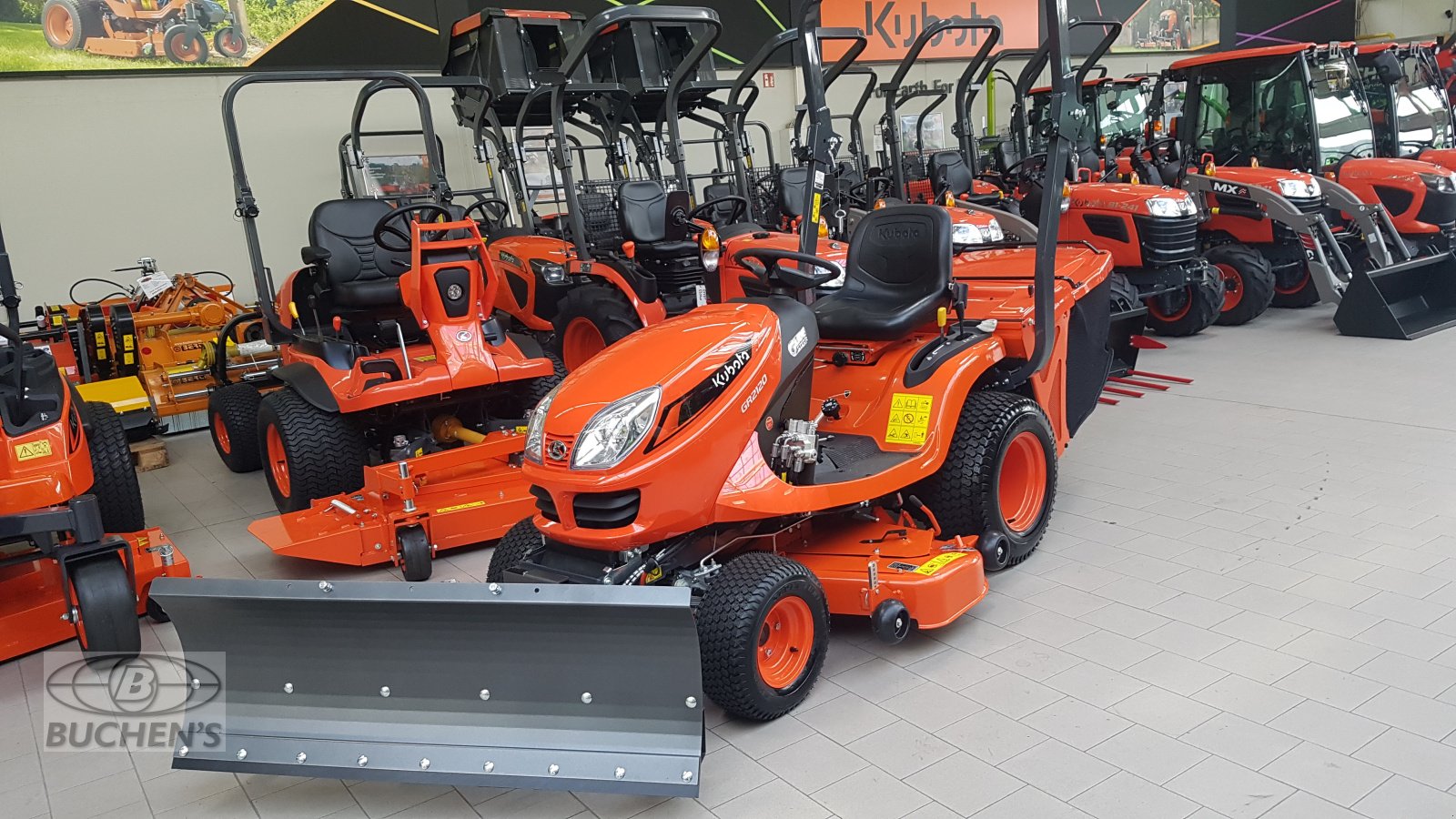 Rasentraktor des Typs Kubota GR2120 Allrad incl.Schneeschild, Neumaschine in Olpe (Bild 4)