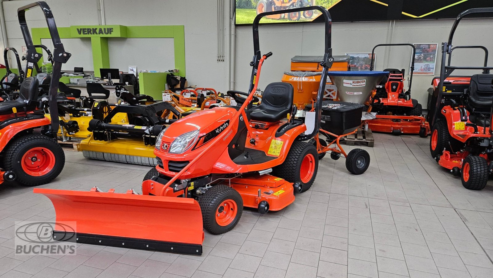 Rasentraktor des Typs Kubota GR2120 S Winterdienst, Neumaschine in Olpe (Bild 1)