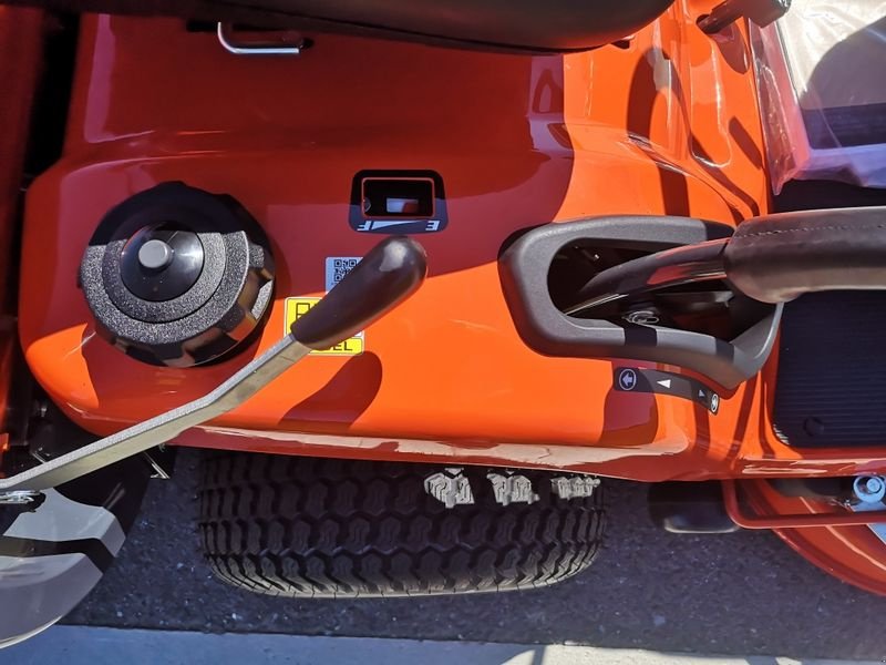 Rasentraktor des Typs Kubota Kubota GR 1600, Neumaschine in NATTERNBACH (Bild 13)