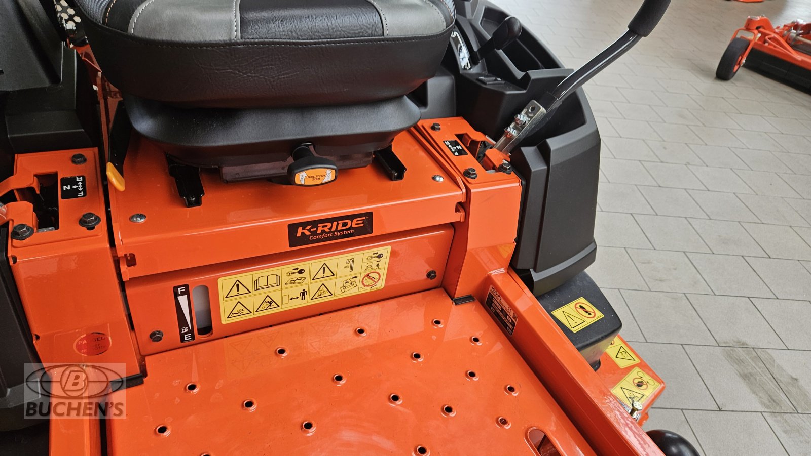 Rasentraktor typu Kubota Z2-481, Neumaschine v Olpe (Obrázek 16)