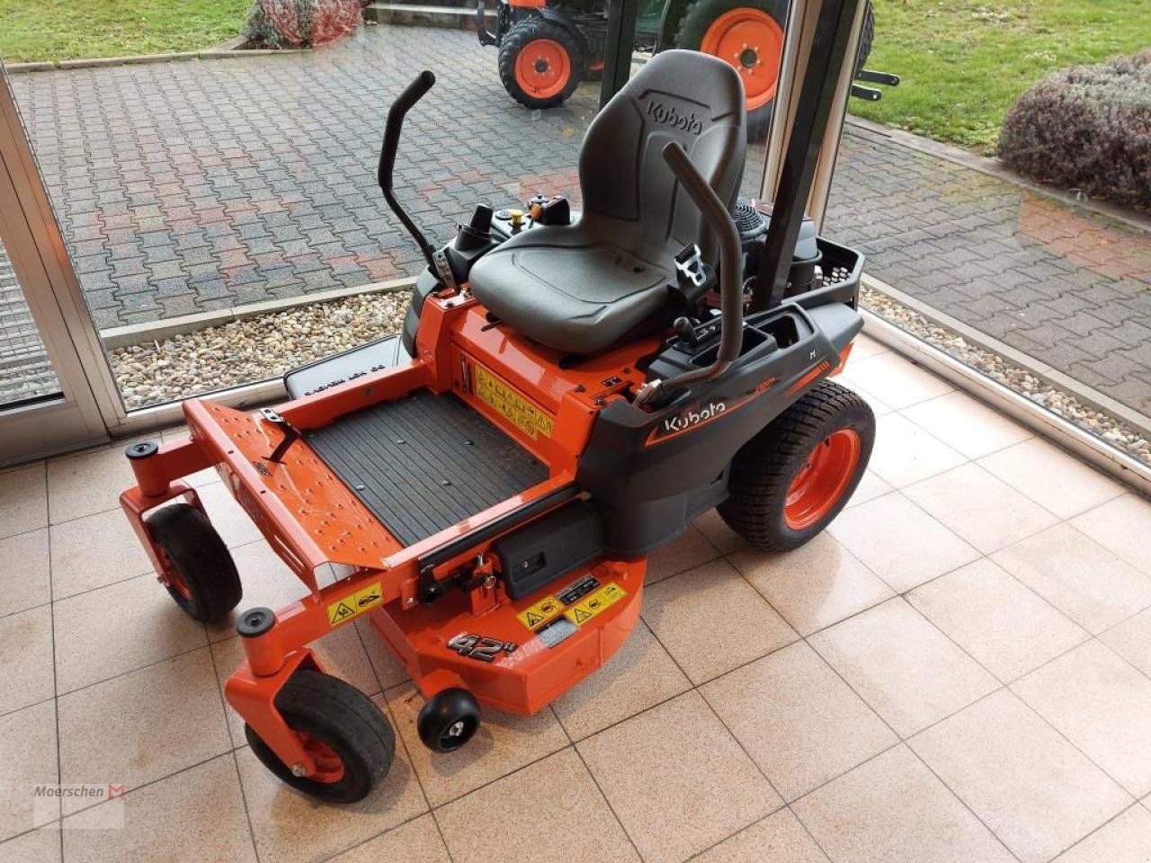 Rasentraktor of the type Kubota ZD 1211R, Neumaschine in Tönisvorst (Picture 1)