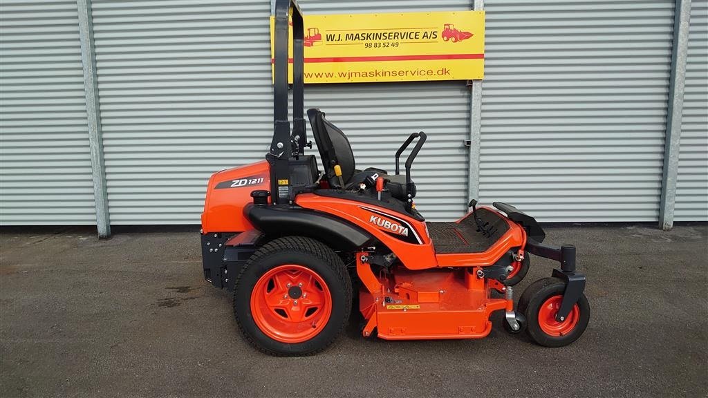Rasentraktor типа Kubota ZD1211R-60 Zero Turn, Gebrauchtmaschine в Nørresundby (Фотография 8)