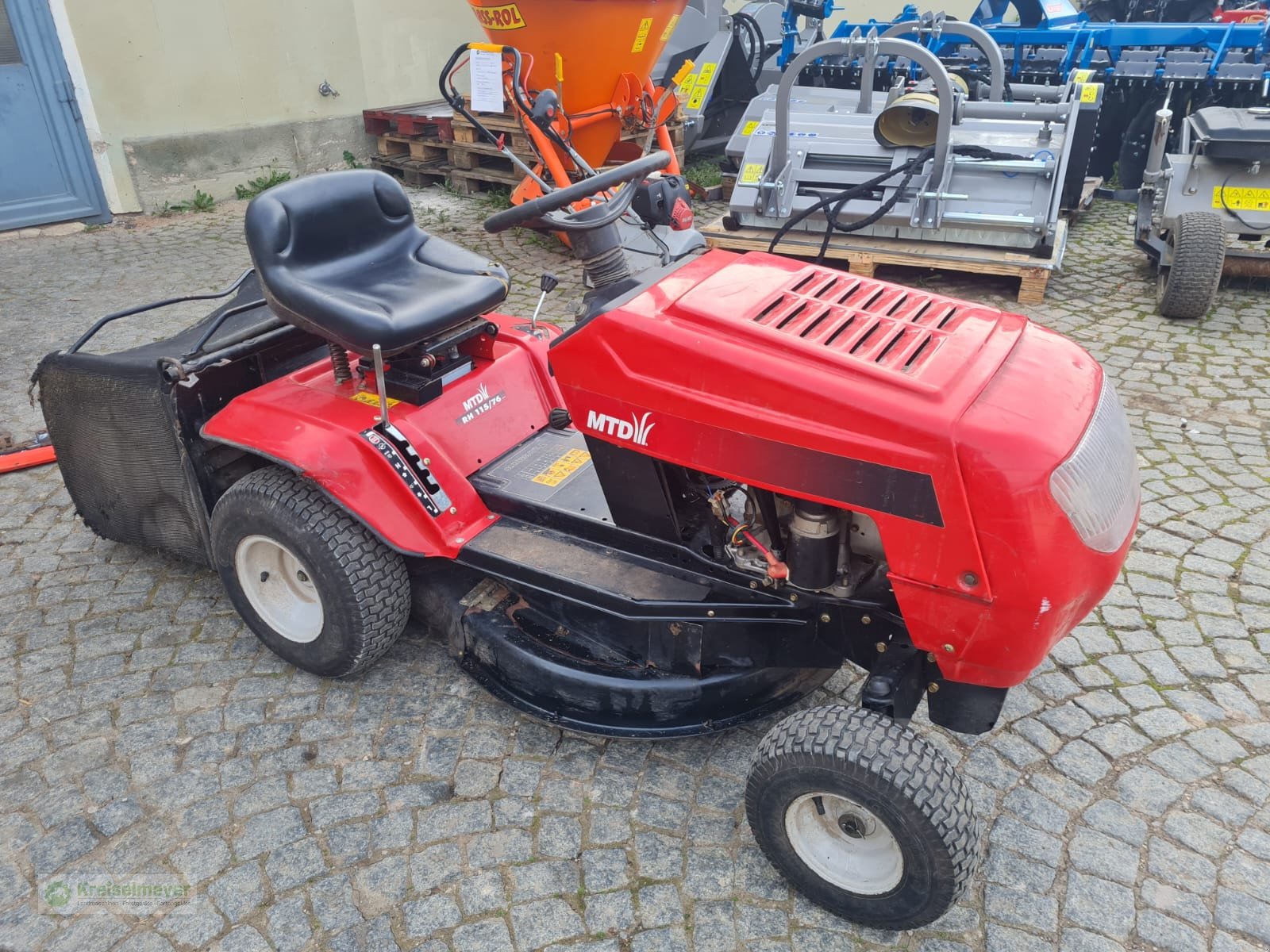 Rasentraktor Türe ait MTD-Motorgeräte RH 115/76, Gebrauchtmaschine içinde Feuchtwangen (resim 3)