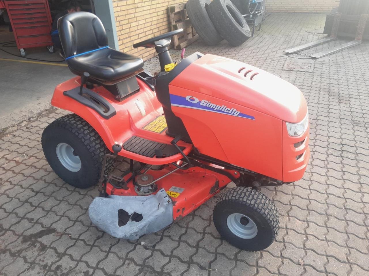 Rasentraktor tip Simplicity 2246, Gebrauchtmaschine in Give (Poză 1)