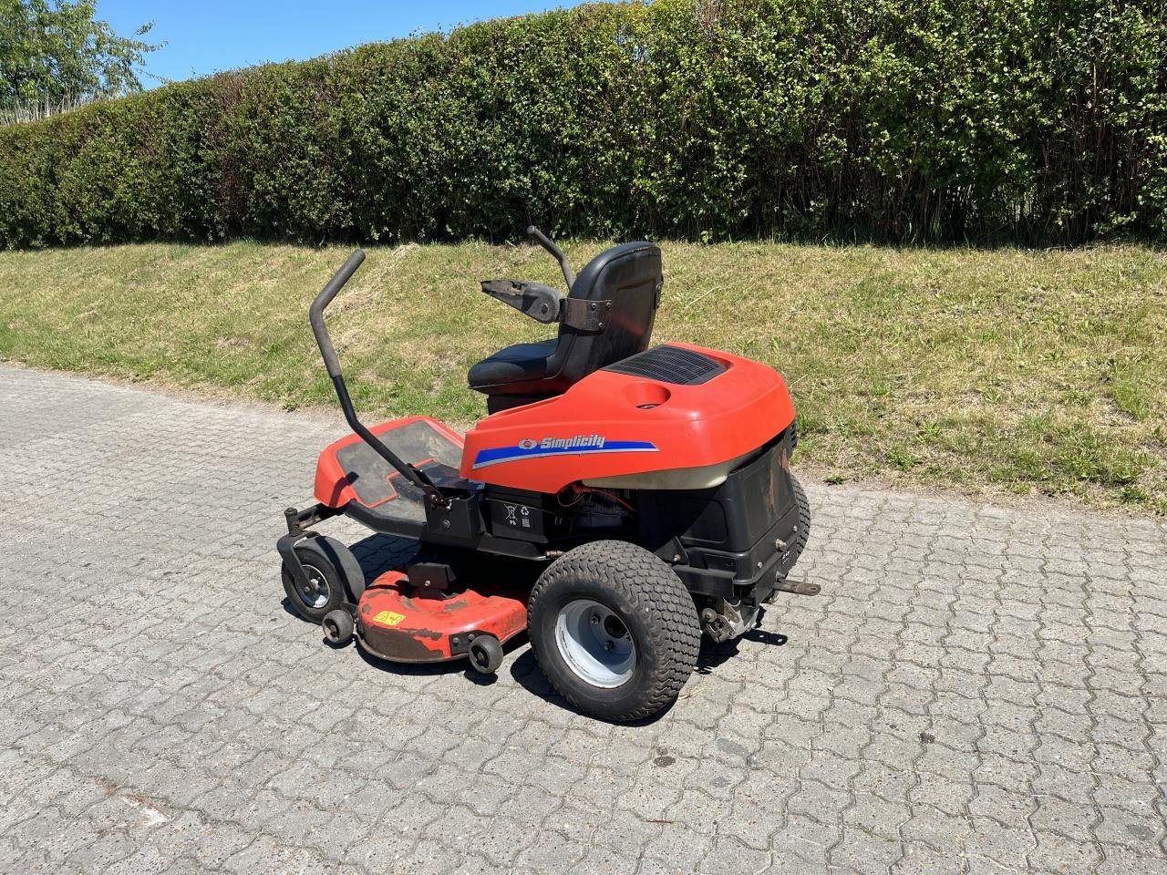 Rasentraktor typu Simplicity AXION 150Z, Gebrauchtmaschine v Toftlund (Obrázek 3)
