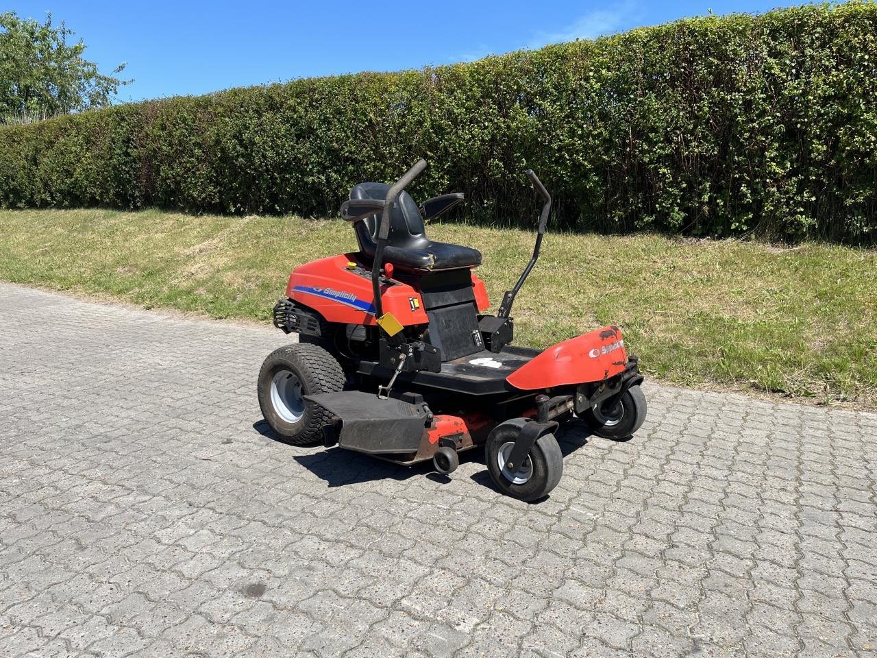 Rasentraktor typu Simplicity AXION 150Z, Gebrauchtmaschine v Toftlund (Obrázek 4)