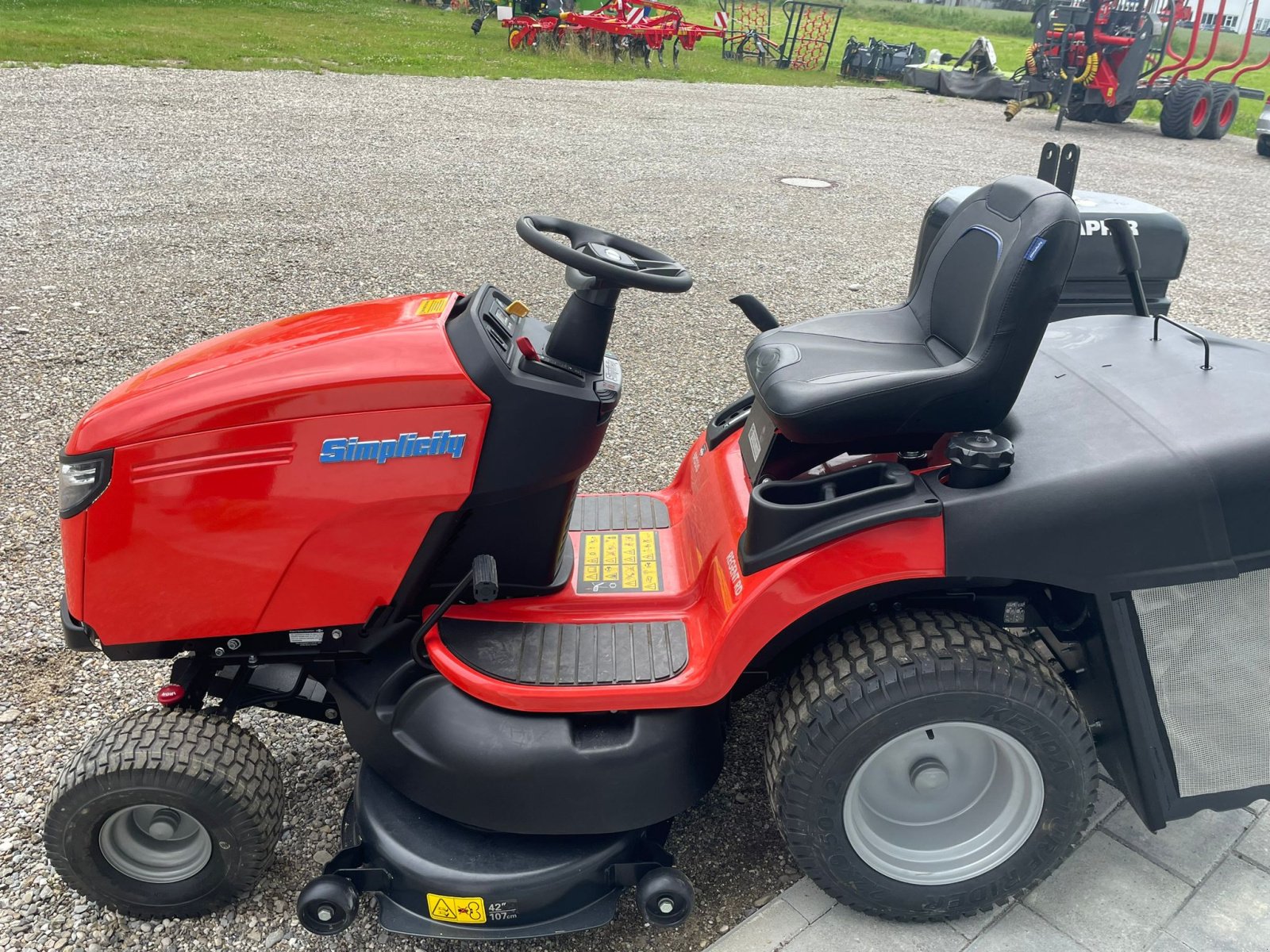 Rasentraktor del tipo Simplicity Regent SRD 310, Neumaschine In Peiting (Immagine 1)