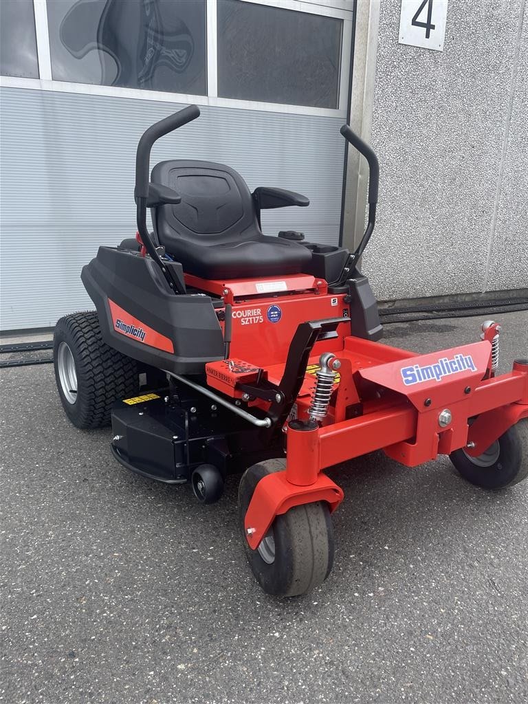 Rasentraktor typu Simplicity ZT 175 IS Bagudkast, Gebrauchtmaschine v Holstebro (Obrázek 2)