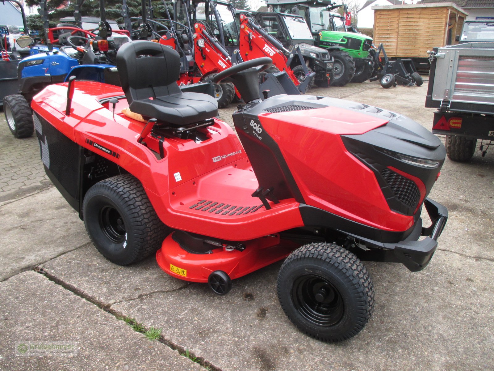 Rasentraktor des Typs Solo T22-105.4 HDD-A V2 mit Differentialsperre, Neumaschine in Feuchtwangen (Bild 2)