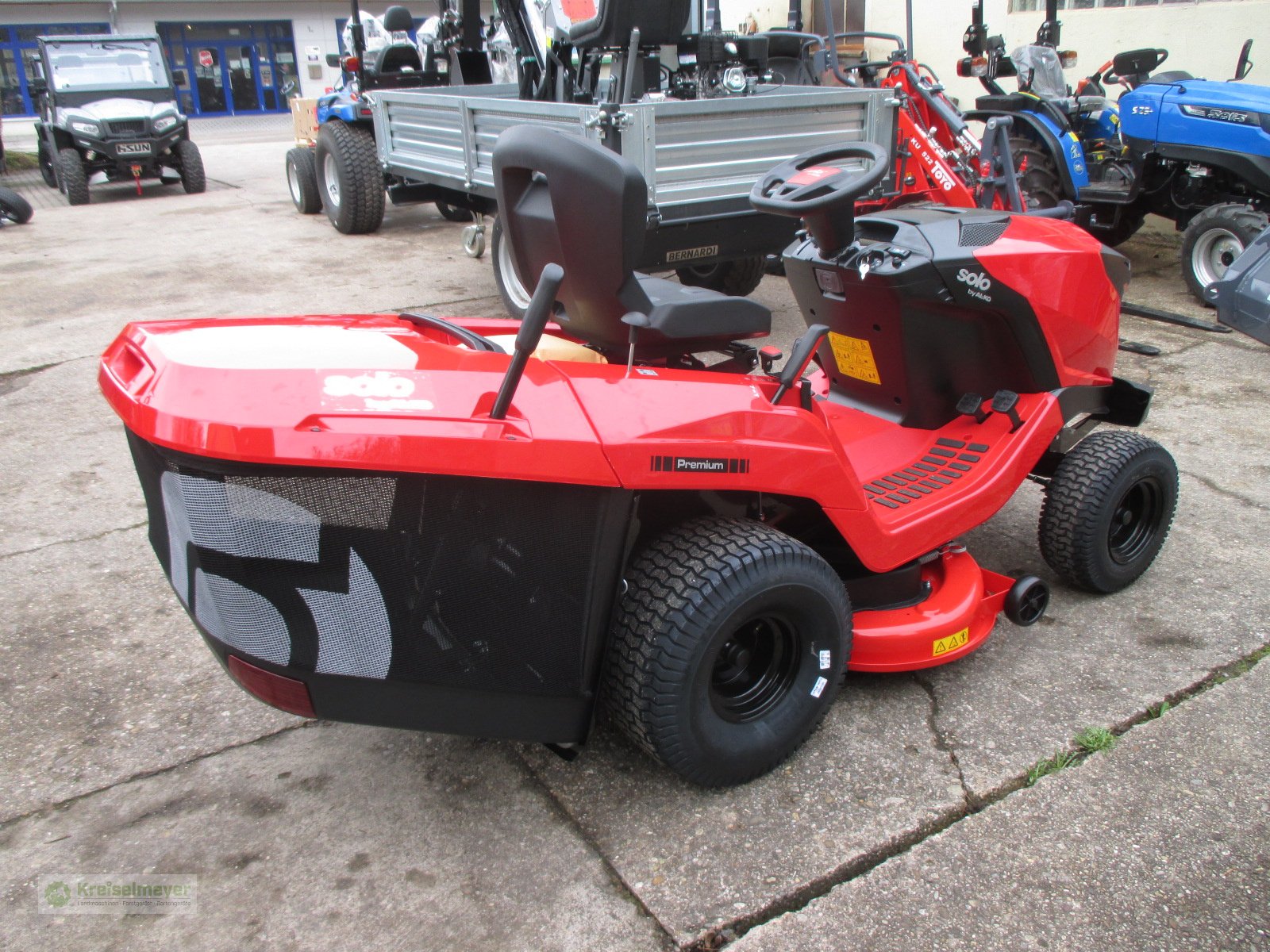 Rasentraktor des Typs Solo T22-105.4 HDD-A V2 mit Differentialsperre, Neumaschine in Feuchtwangen (Bild 4)