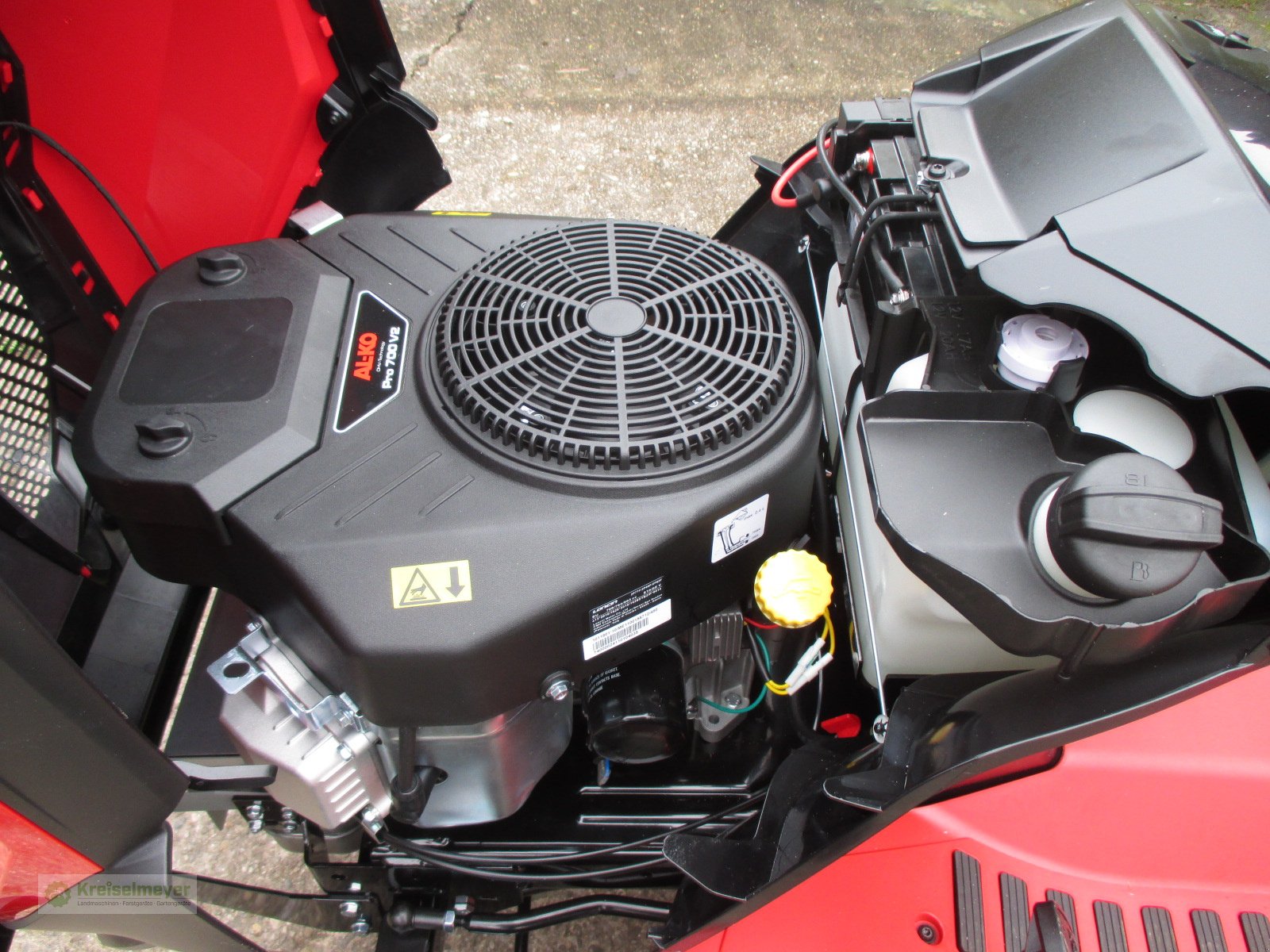 Rasentraktor des Typs Solo T22-105.4 HDD-A V2 mit Differentialsperre, Neumaschine in Feuchtwangen (Bild 8)