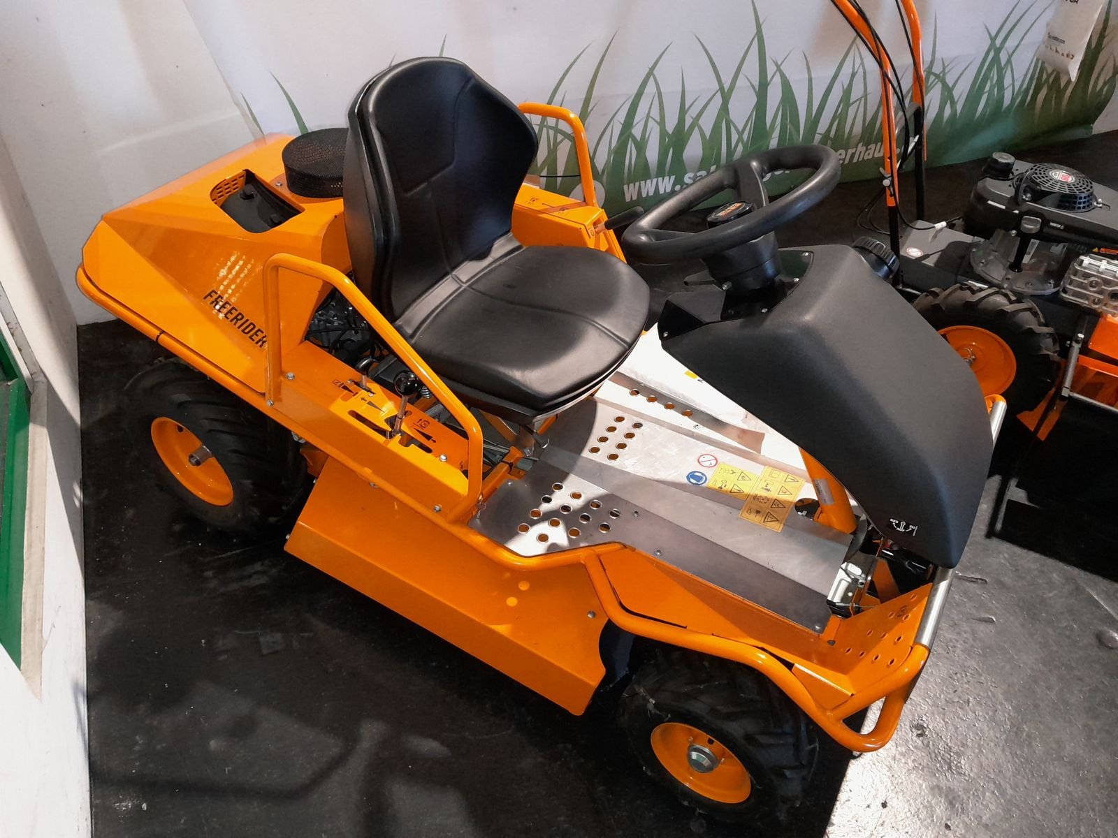 Rasentraktor typu Sonstige AS 800 FreeRider, Neumaschine w Bergheim (Zdjęcie 1)