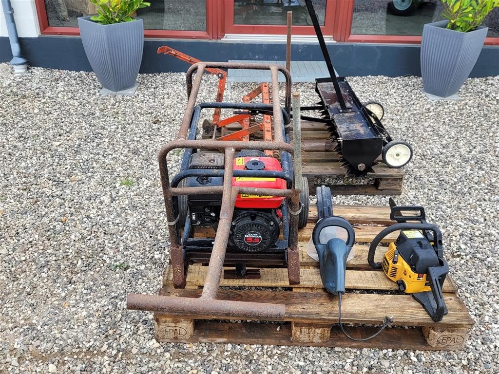 Rasentraktor des Typs Sonstige Diverse maskiner til haven m.v. Giv et bud., Gebrauchtmaschine in Storvorde (Bild 2)