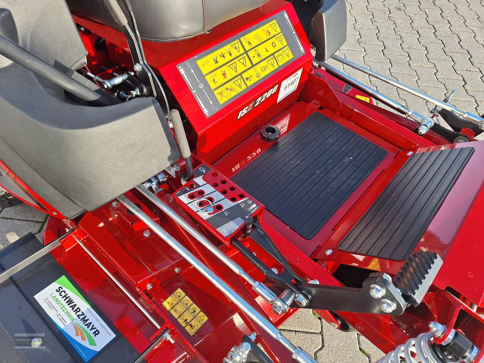 Rasentraktor des Typs Sonstige Ferris Zero Turn Mäher, Neumaschine in Aurolzmünster (Bild 11)