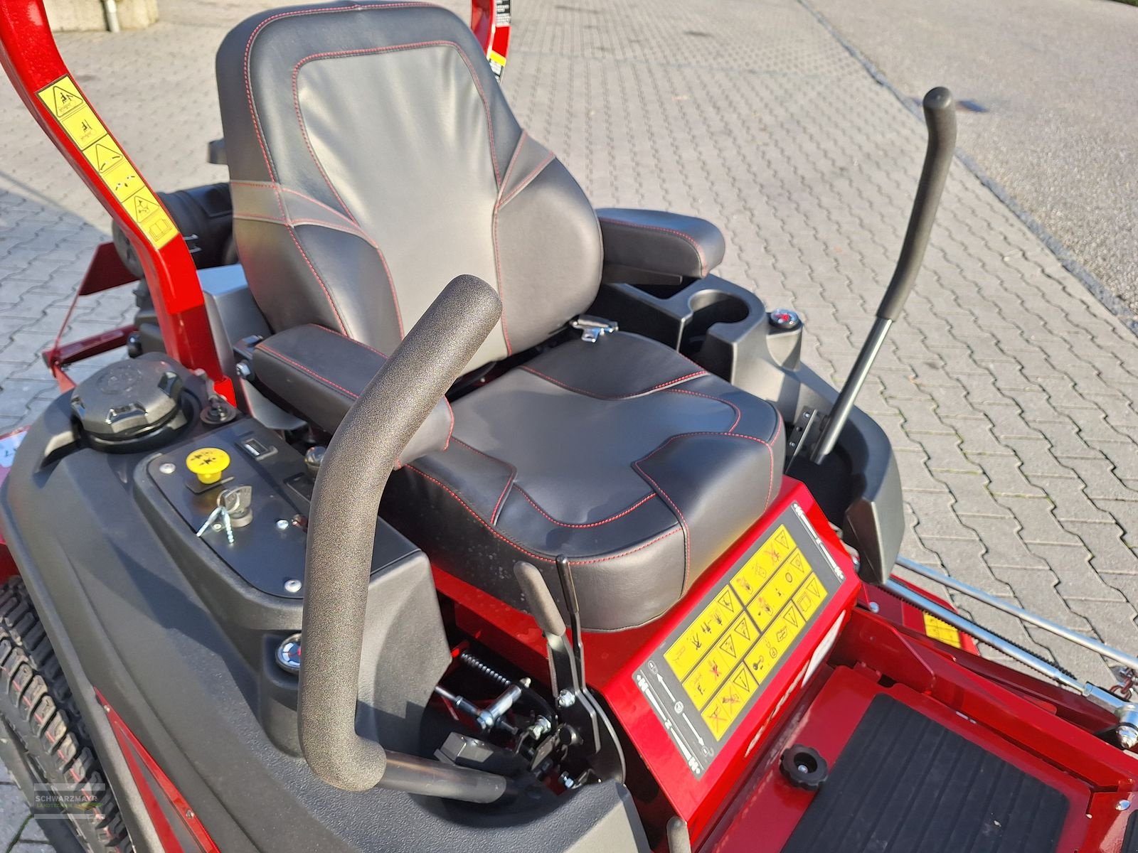 Rasentraktor des Typs Sonstige Ferris Zero Turn Mäher, Neumaschine in Aurolzmünster (Bild 14)