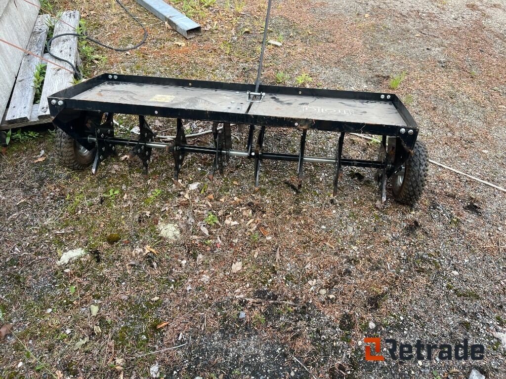 Rasentraktor tip Sonstige Græsplænelufter til Plænetraktor, Gebrauchtmaschine in Rødovre (Poză 1)