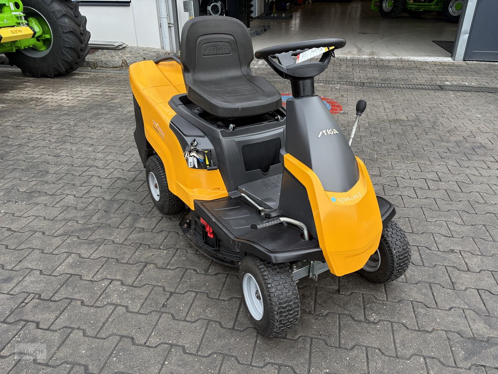 Rasentraktor van het type Stiga 1066 Combi, Gebrauchtmaschine in Burgkirchen (Foto 5)