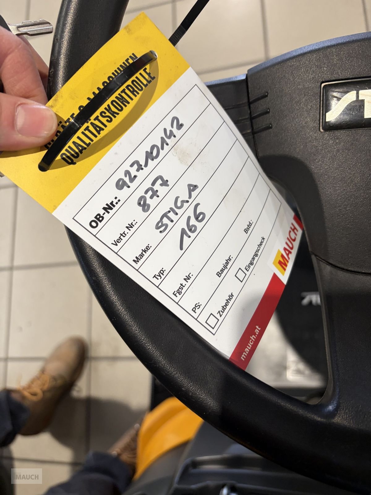 Rasentraktor van het type Stiga 1066 Combi, Gebrauchtmaschine in Burgkirchen (Foto 14)