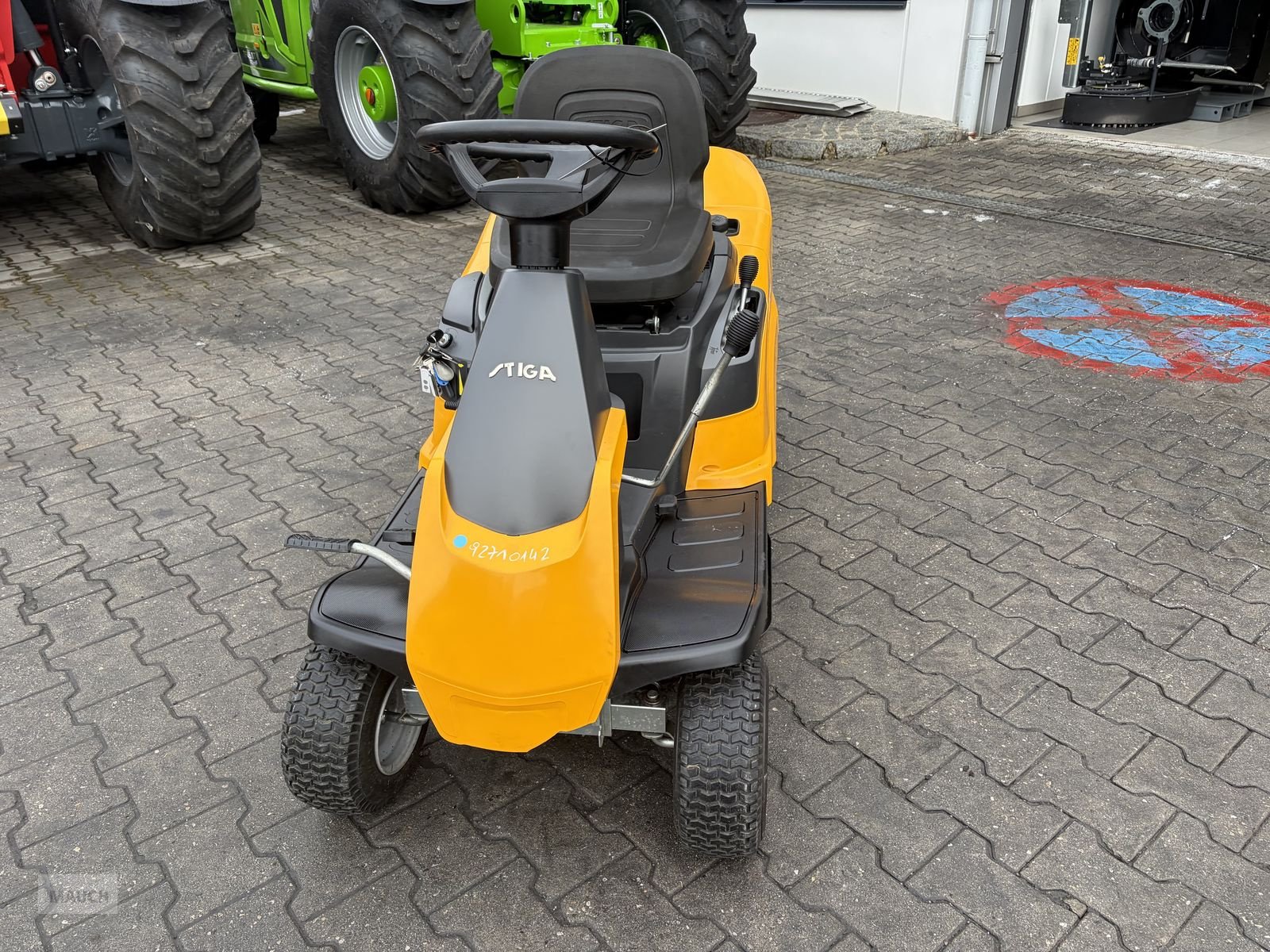 Rasentraktor van het type Stiga 1066 Combi, Gebrauchtmaschine in Burgkirchen (Foto 3)