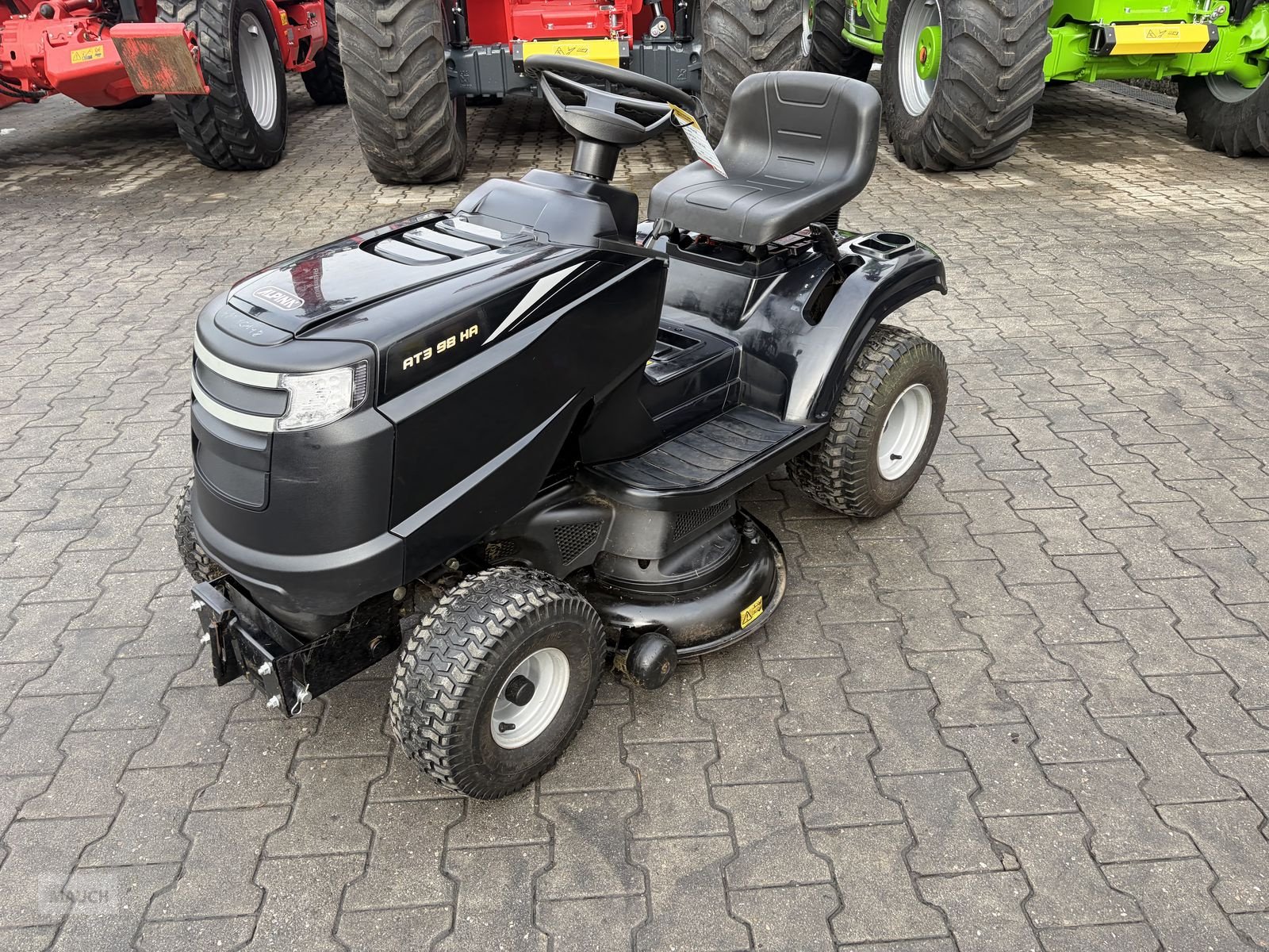 Rasentraktor typu Stiga Alpina SD5 98 Hydrostat inkl. Schneeschild, Gebrauchtmaschine v Burgkirchen (Obrázek 5)