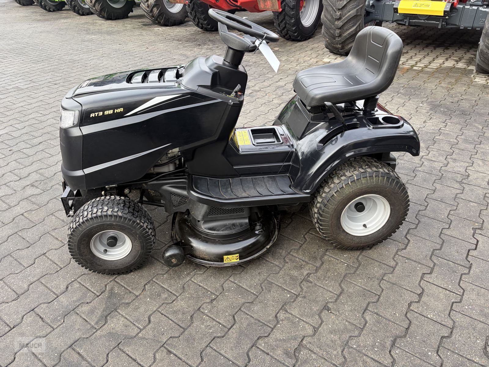 Rasentraktor typu Stiga Alpina SD5 98 Hydrostat inkl. Schneeschild, Gebrauchtmaschine v Burgkirchen (Obrázek 7)