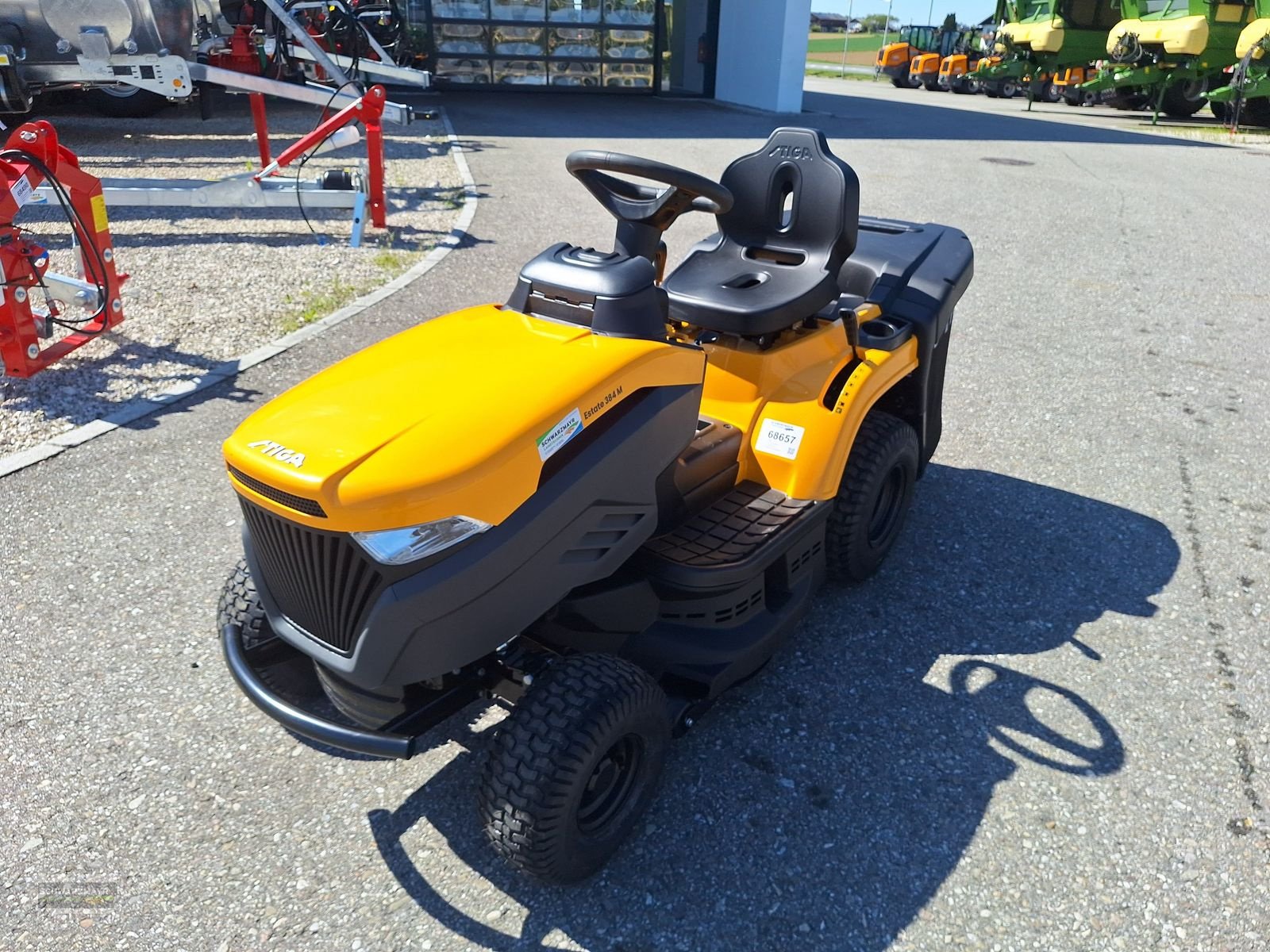 Rasentraktor des Typs Stiga ESTATE 384 M, Neumaschine in Gampern (Bild 2)