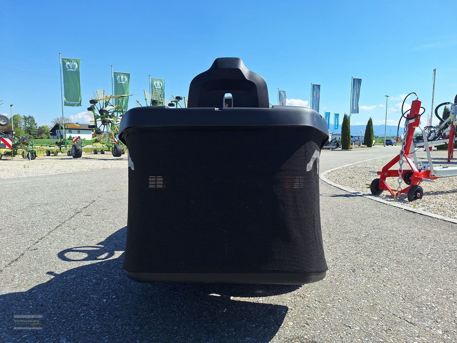 Rasentraktor des Typs Stiga ESTATE 384 M, Neumaschine in Gampern (Bild 13)