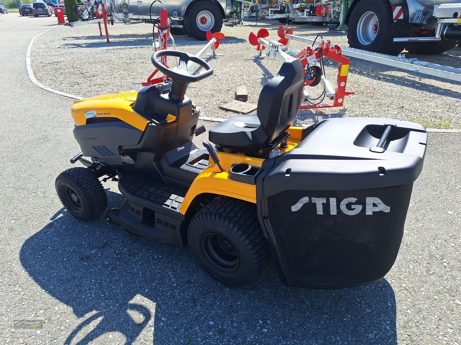 Rasentraktor des Typs Stiga ESTATE 384 M, Neumaschine in Gampern (Bild 5)