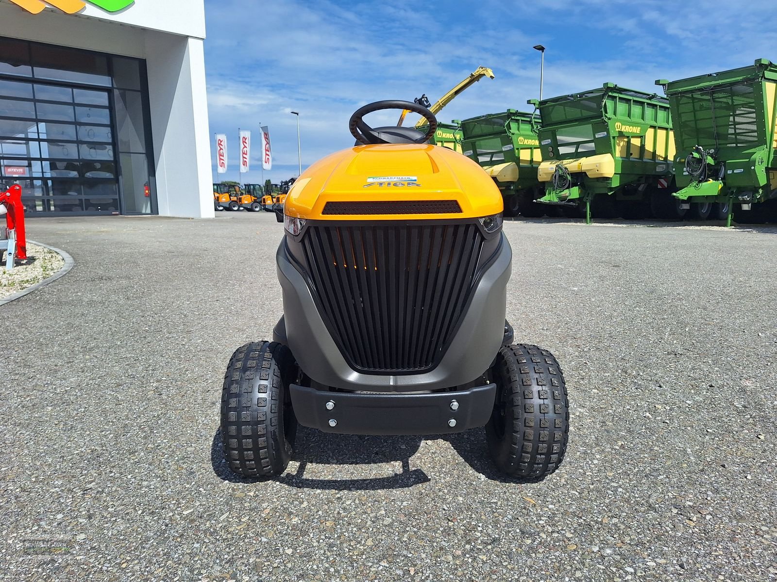 Rasentraktor des Typs Stiga ESTATE 7102 W SE90, Neumaschine in Gampern (Bild 7)