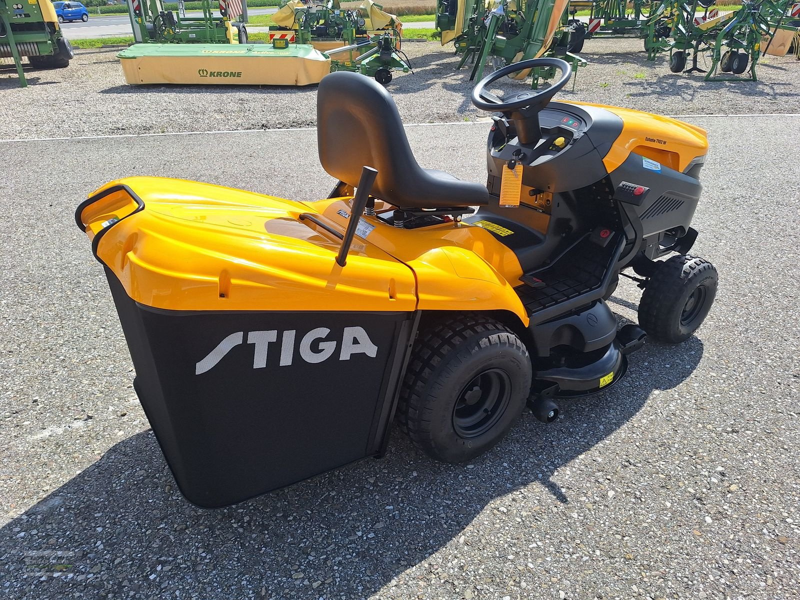Rasentraktor des Typs Stiga ESTATE 7102 W SE90, Neumaschine in Gampern (Bild 23)