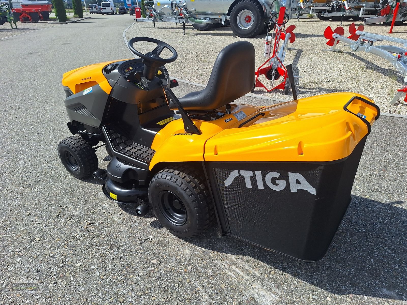Rasentraktor des Typs Stiga ESTATE 7102 W SE90, Neumaschine in Gampern (Bild 24)