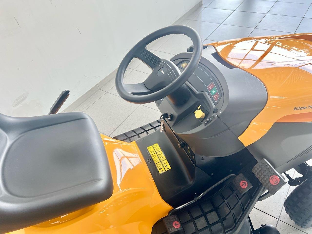 Rasentraktor des Typs Stiga Estate 7102W, Gebrauchtmaschine in Beckum (Bild 4)