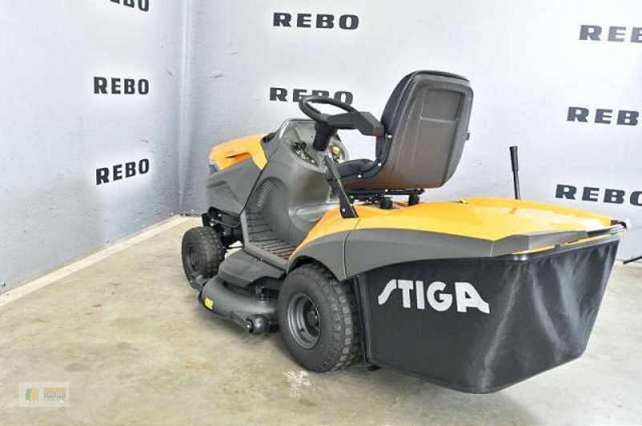 Rasentraktor des Typs Stiga ESTATE 7122 HWSY, Neumaschine in Cloppenburg (Bild 2)