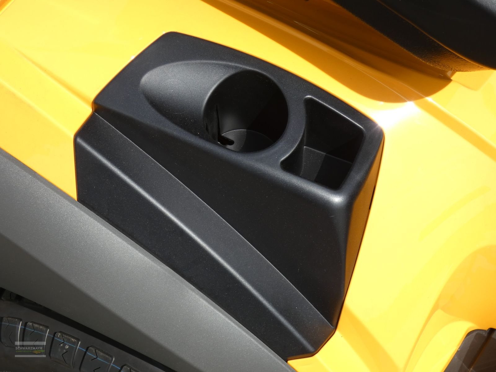 Rasentraktor des Typs Stiga ESTATE 7122 W SE, Neumaschine in Aurolzmünster (Bild 11)