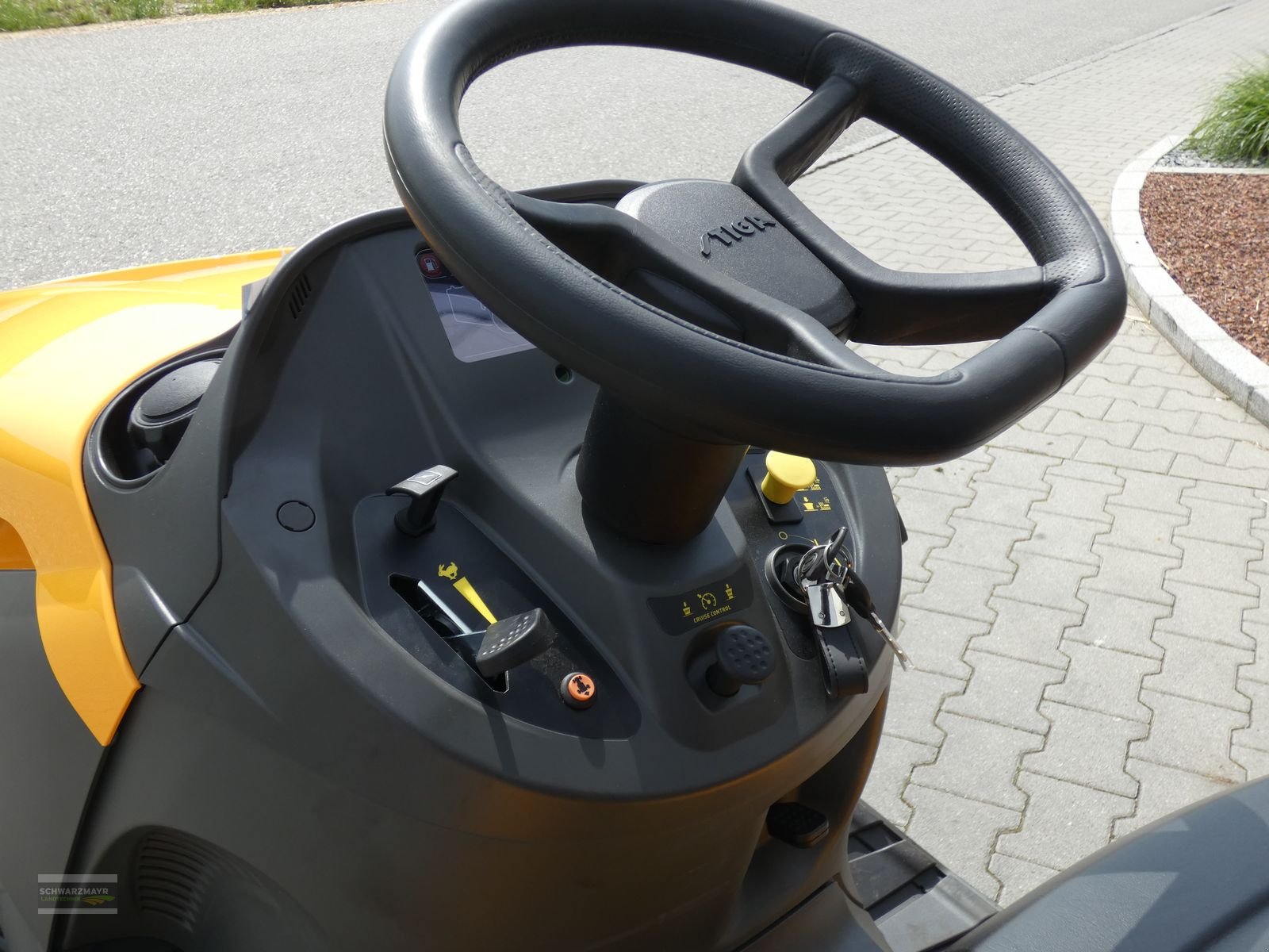 Rasentraktor des Typs Stiga ESTATE 7122 W SE, Neumaschine in Aurolzmünster (Bild 14)