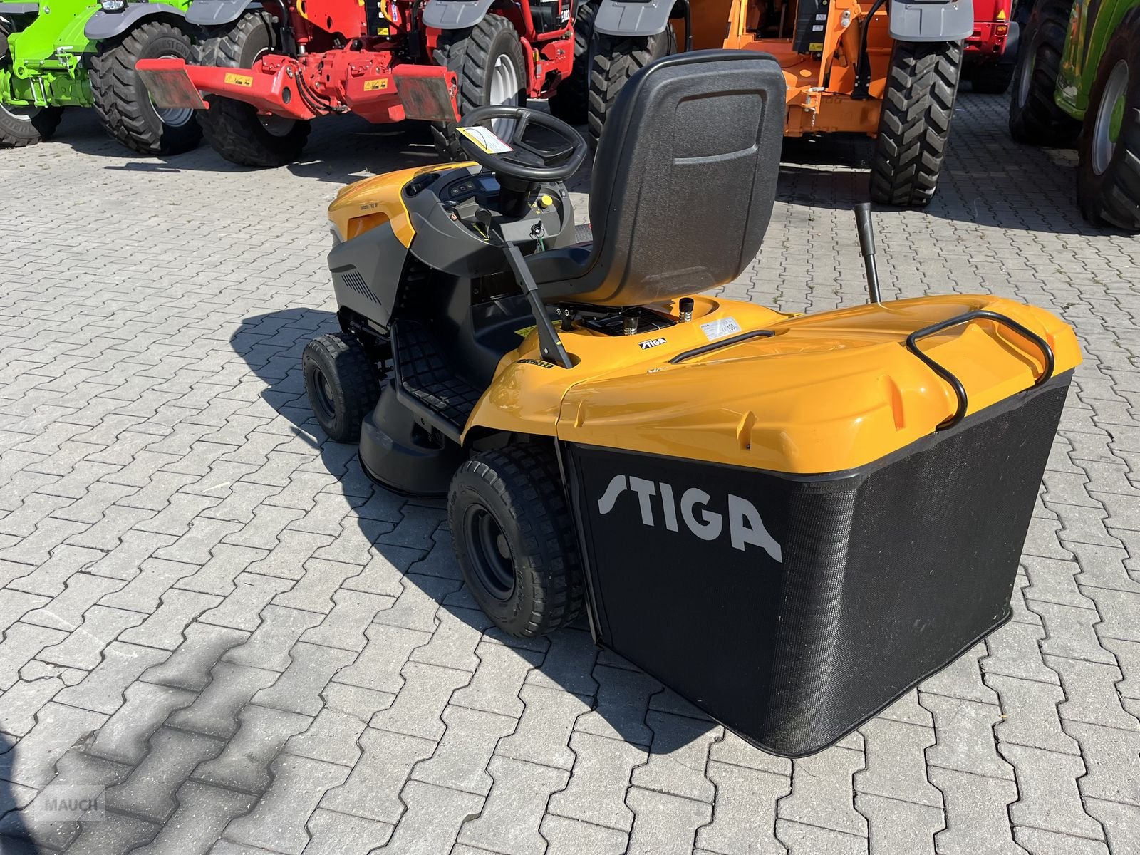 Rasentraktor des Typs Stiga Estate 792 W SE 2 Zylinder, Gebrauchtmaschine in Burgkirchen (Bild 13)
