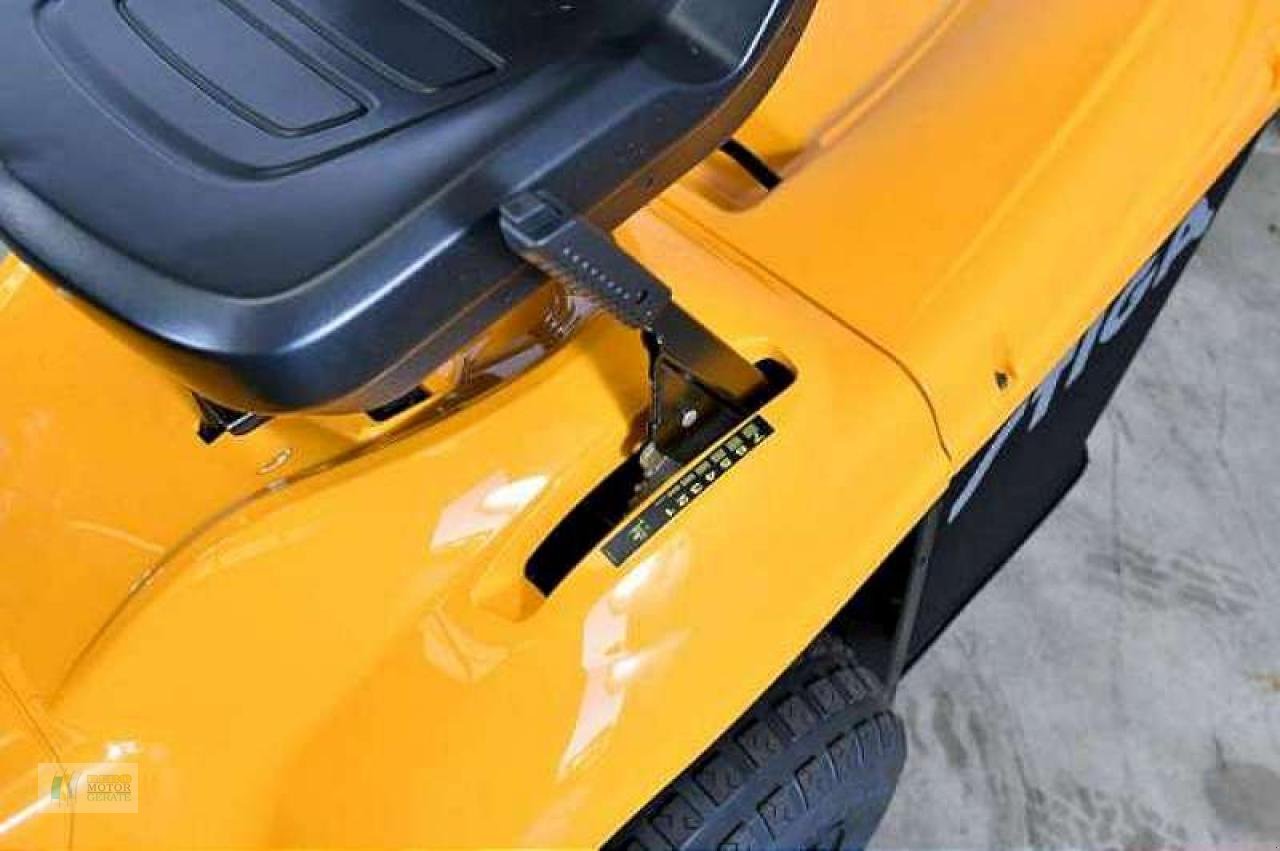 Rasentraktor van het type Stiga ESTATE 792, Neumaschine in Winsen (Foto 3)