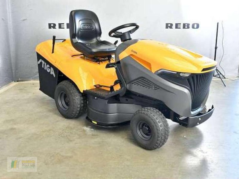 Rasentraktor des Typs Stiga ESTATE 792, Neumaschine in Winsen (Bild 1)