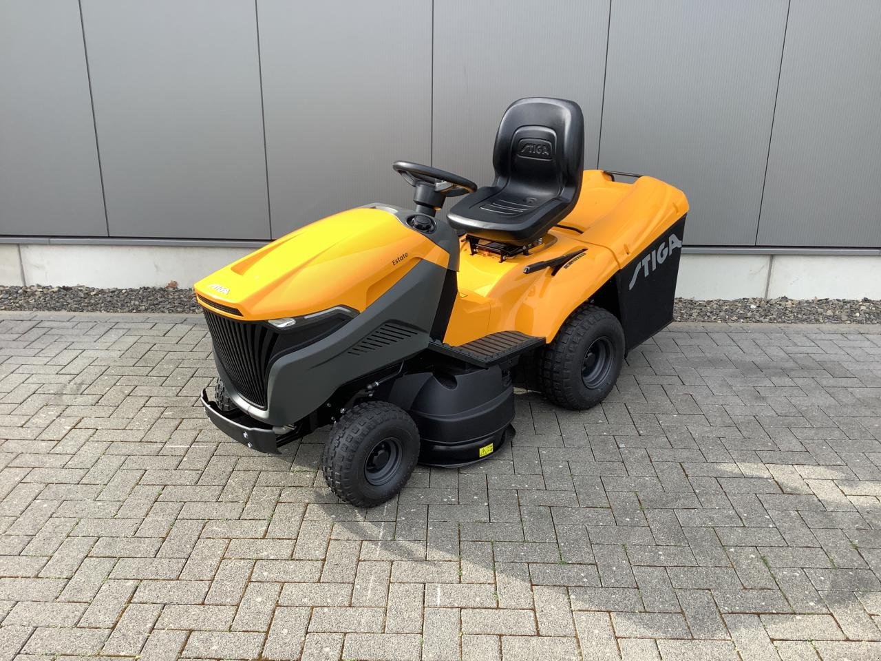 Rasentraktor del tipo Stiga Estate 792, Neumaschine In Beckum (Immagine 2)