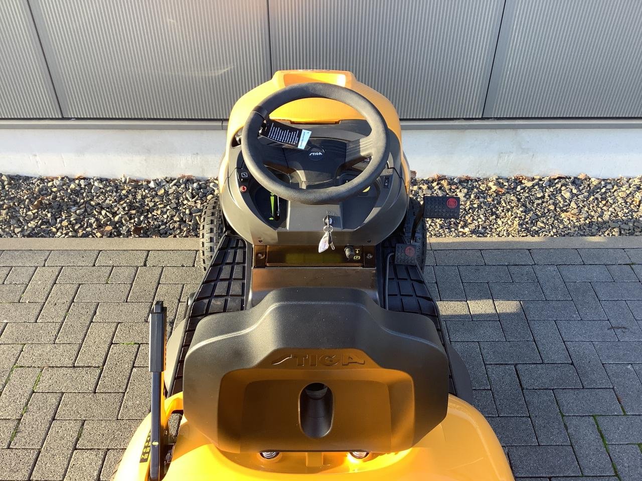 Rasentraktor типа Stiga Estate 798 W, Neumaschine в Stralsund (Фотография 12)