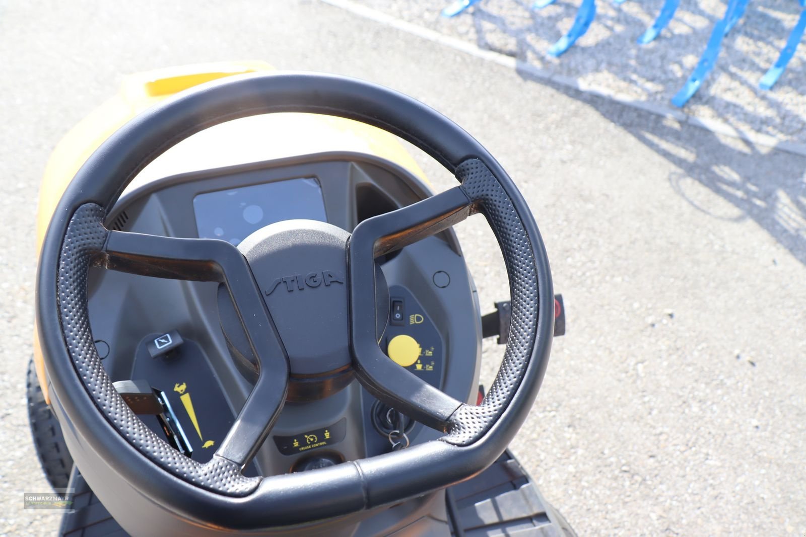 Rasentraktor des Typs Stiga ESTATE 9102 W, Neumaschine in Aurolzmünster (Bild 9)