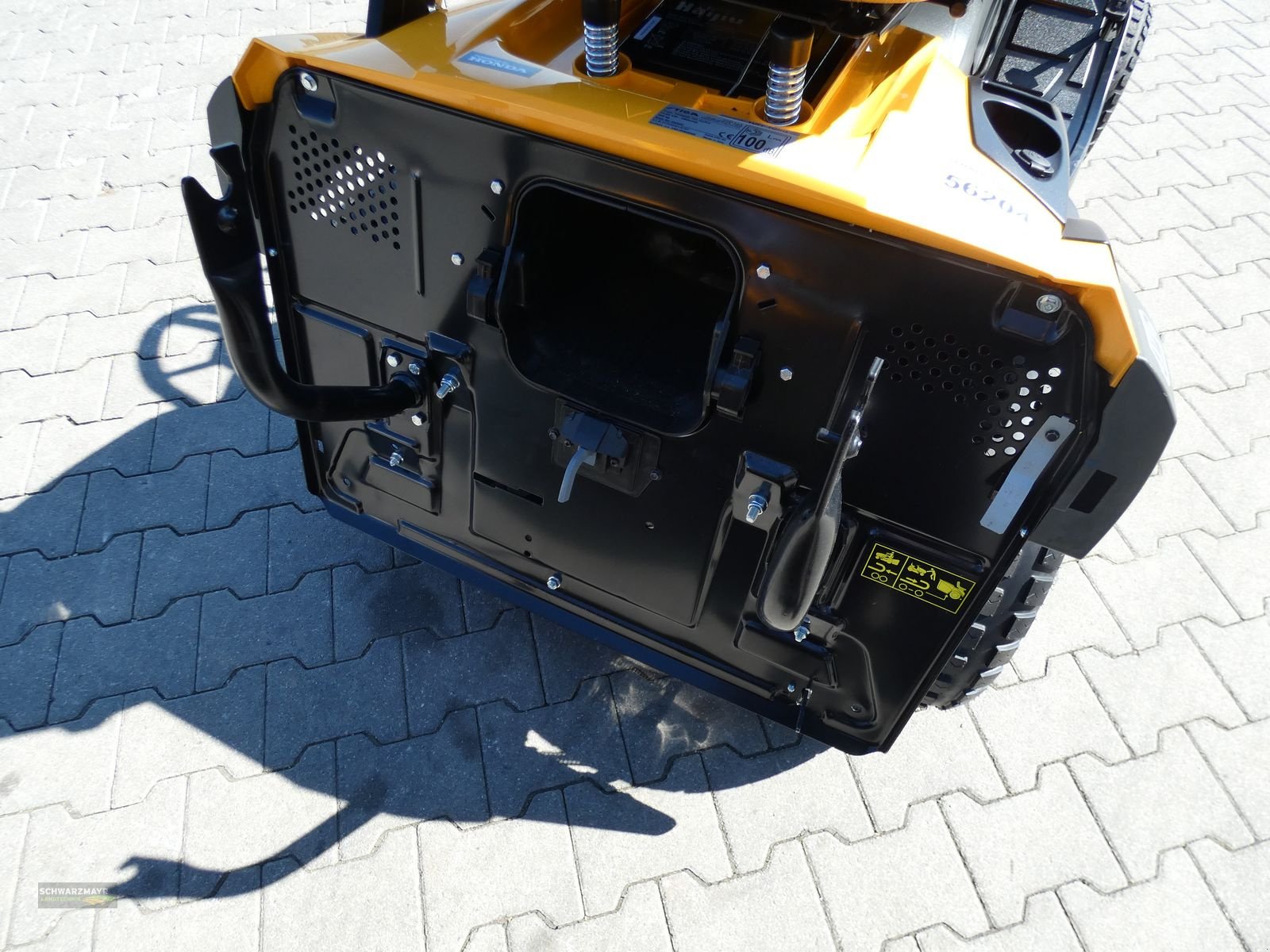 Rasentraktor del tipo Stiga ESTATE 9102 WX, Neumaschine In Gampern (Immagine 24)