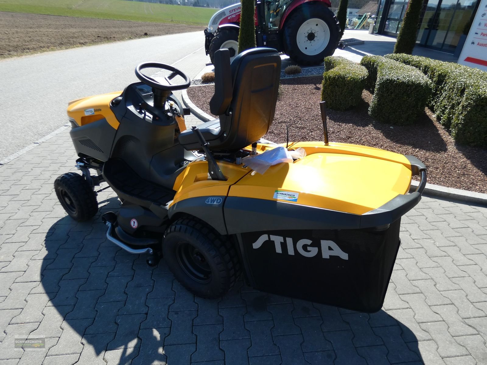 Rasentraktor del tipo Stiga ESTATE 9102 WX, Neumaschine In Gampern (Immagine 7)