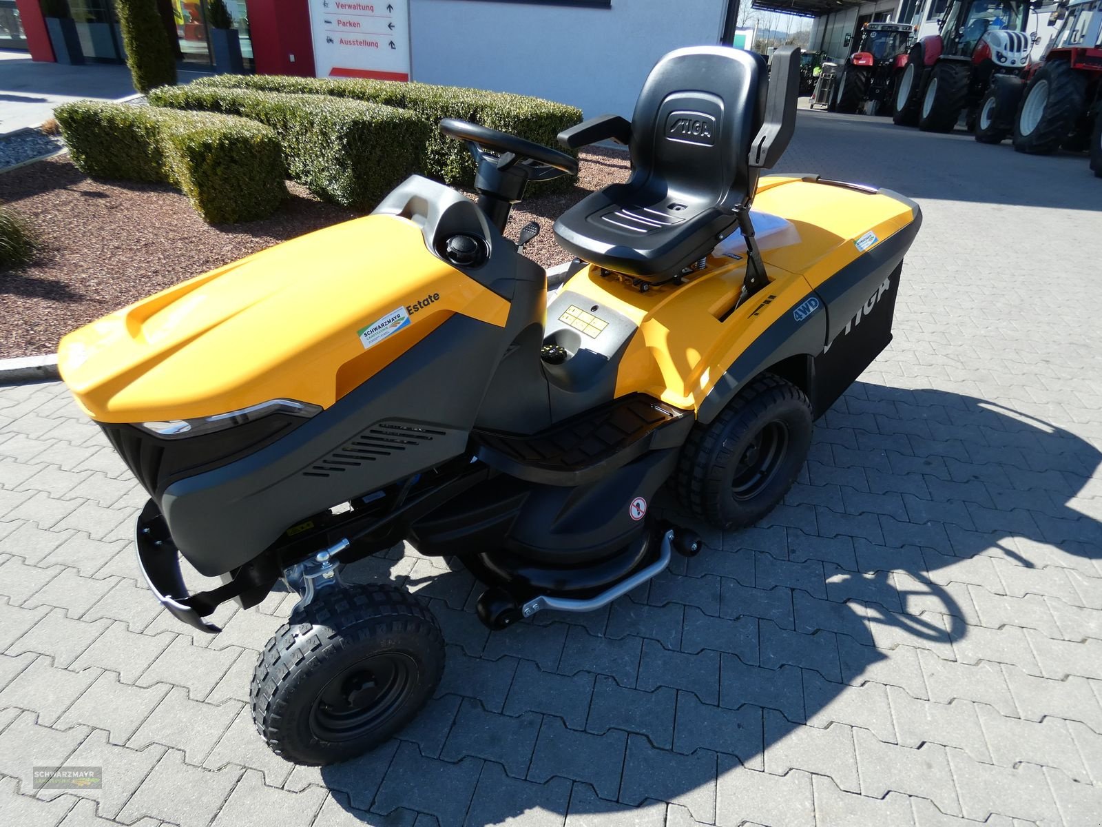 Rasentraktor del tipo Stiga ESTATE 9102 WX, Neumaschine In Gampern (Immagine 3)