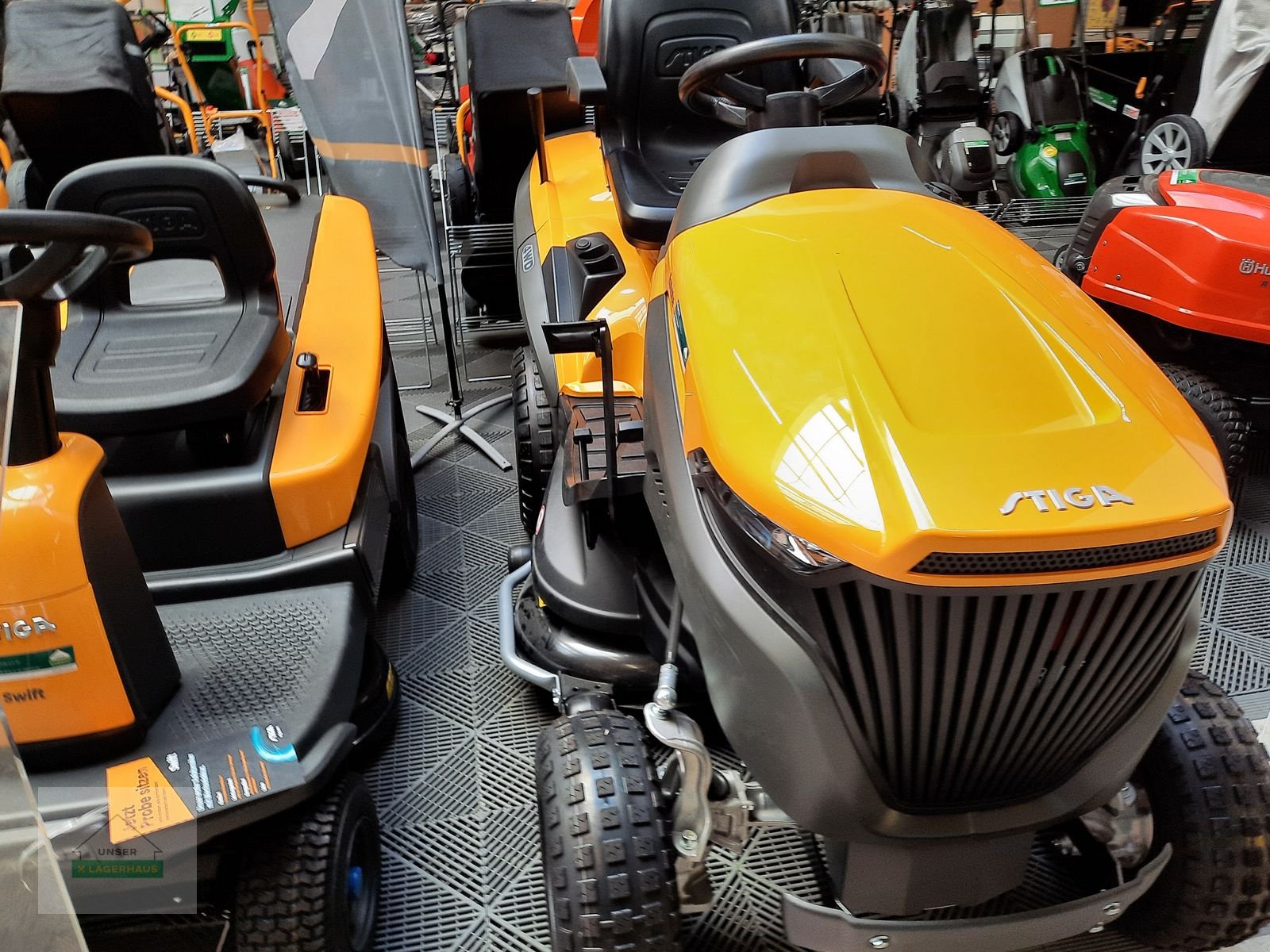 Rasentraktor des Typs Stiga ESTATE 9102WX, Neumaschine in Engerwitzdorf (Bild 1)