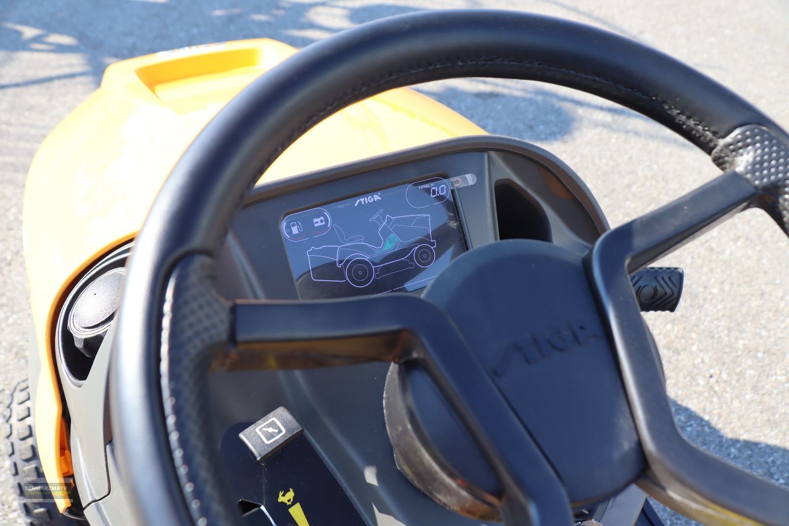 Rasentraktor des Typs Stiga ESTATE 9122 WX, Neumaschine in Gampern (Bild 12)